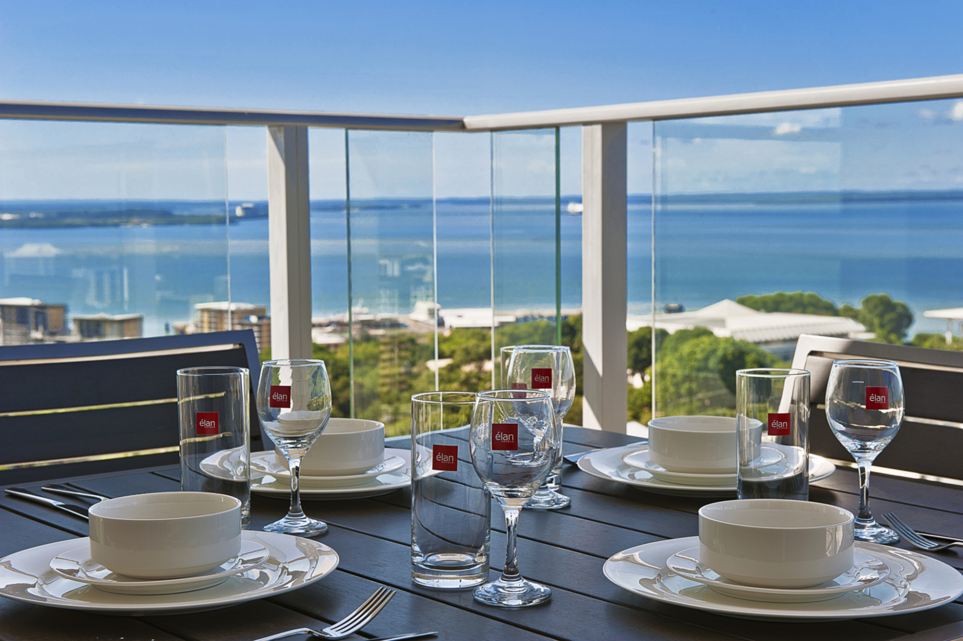 oaks darwin elan hotel australia